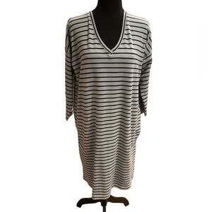 J Jill T Shirt Dress 3/4 Sleeves size Medium. PTP 23  Length 37